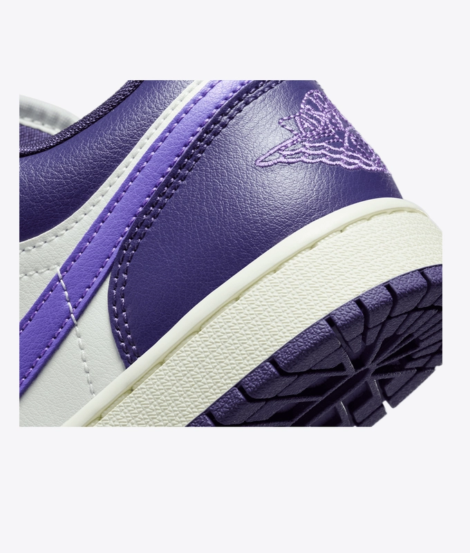 Air Jordan 1 Low