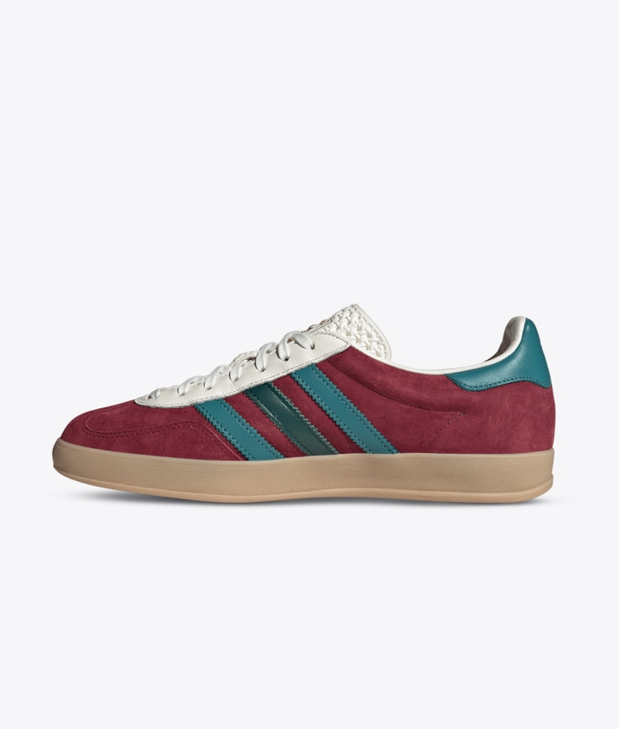 Gazelle Indoor