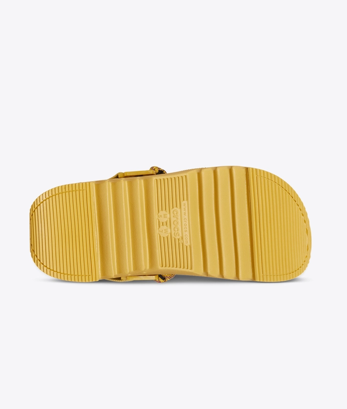 X Aries Hiker Escape Echo Clog