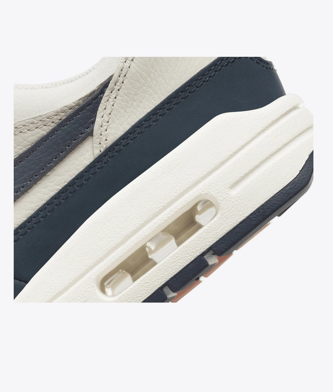 Air Max 1 Lx