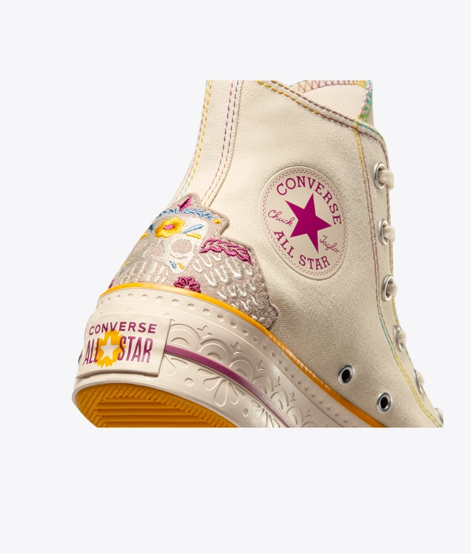 Chuck Taylor All Star Lift High