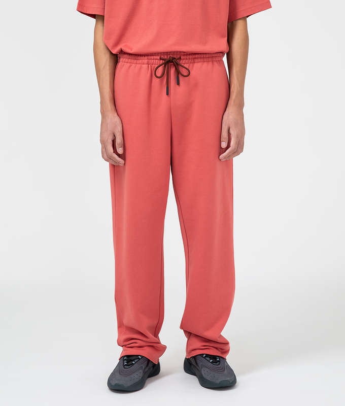 ESSENTIALS PANT 'MINERAL RED'