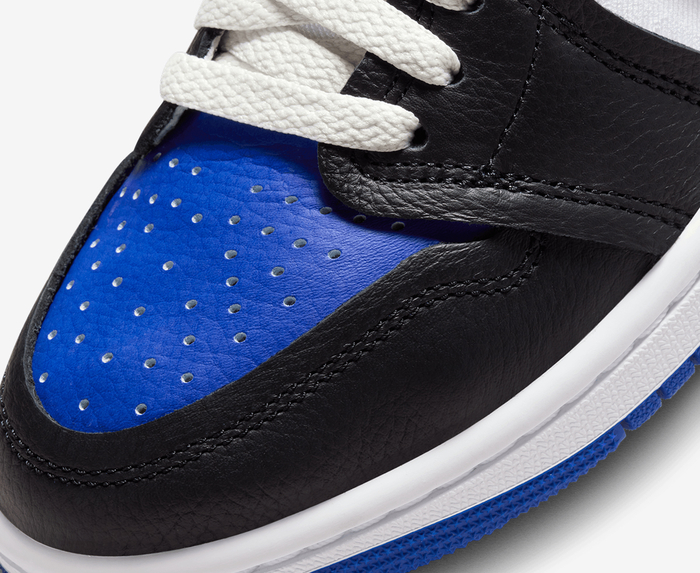 Royal blue and hot sale white jordans