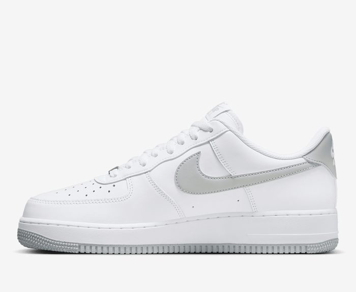 Nike - AIR FORCE 1 '07 'WHITE/LIGHT SMOKE GREY' - VegNonVeg