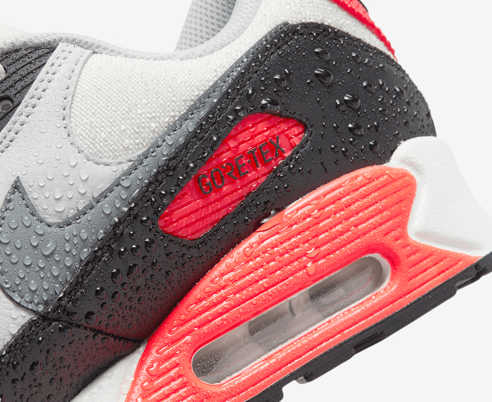 Nike AIR MAX 90 GORE TEX SUMMIT WHITE COOL GREY BRIGHT CRIMSON