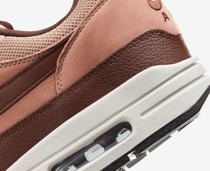 Nike - AIR MAX 1 SC 'HEMP/CACAO WOW-DUSTED CLAY' - VegNonVeg