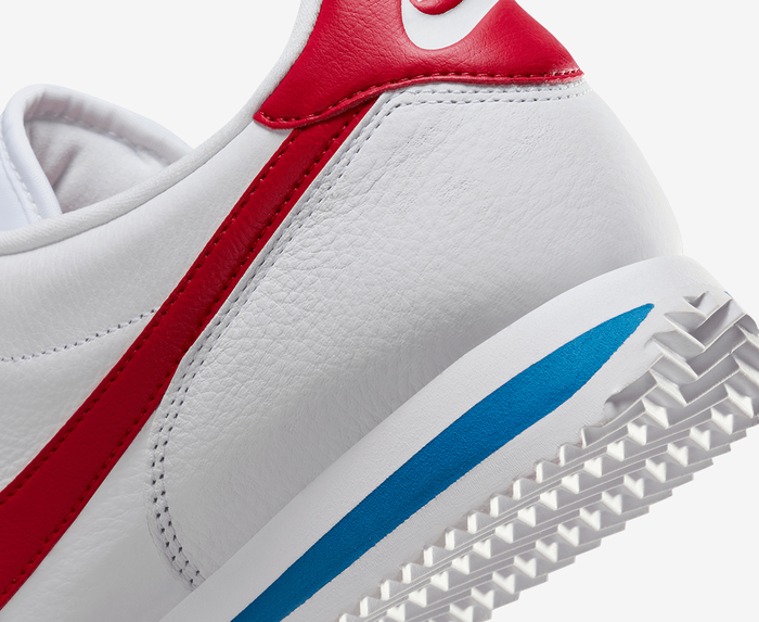 White nike with fashion red and blue