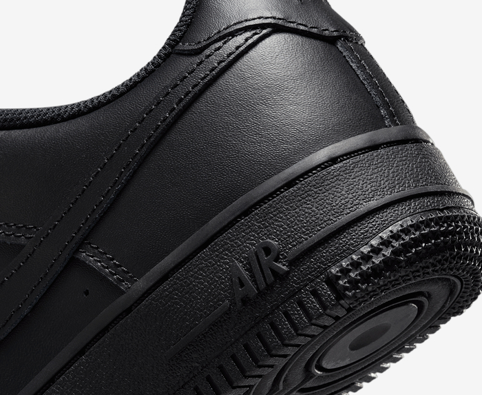 Nike - AIR FORCE 1 LE 'BLACK' - VegNonVeg