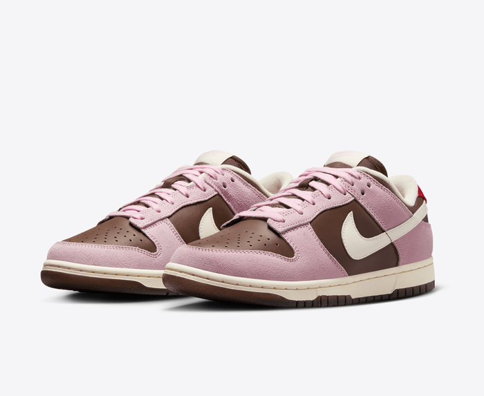dunk low black dark chocolate pink foam