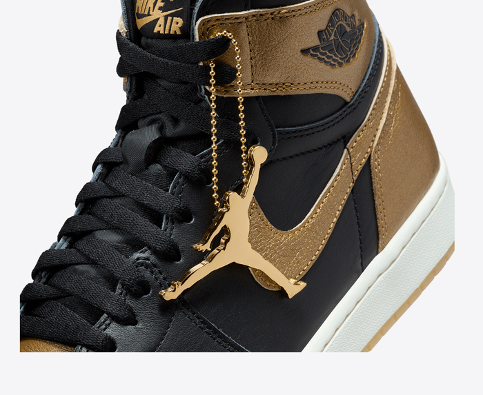 mens black and gold jordan 1