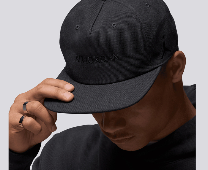 Jordan UNSTRUCTURED FLAT BILL PRO CAP OFF NOIR VegNonVeg