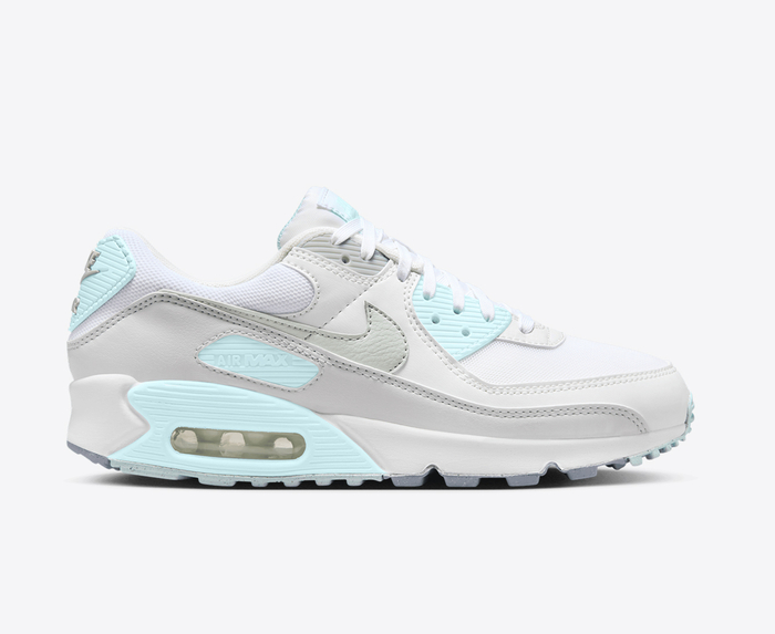 Light blue nike air max deals