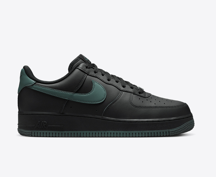 Nike cheapest Air Force 1 '07