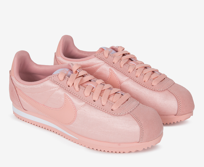 Nike NIKE WMNS CLASSIC CORTEZ NYLON CORAL STARDUST VegNonVeg