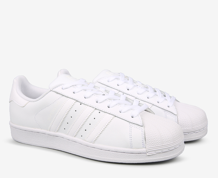 adidas superstars triple white