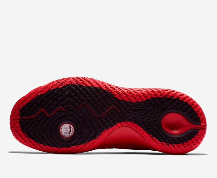 Nike kyrie flytrap university red store