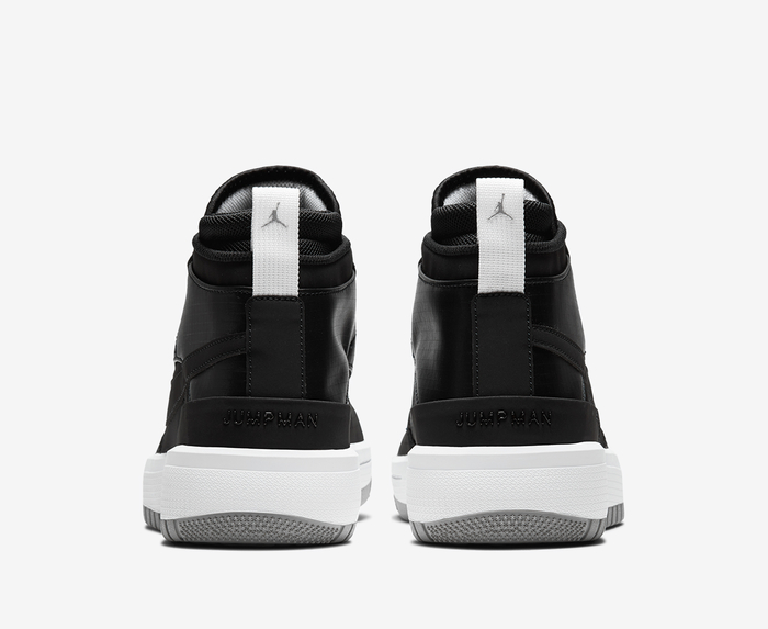 Jordan - JORDAN META-MORPH UTILITY 'BLACK/SILVER-WHITE' - VegNonVeg