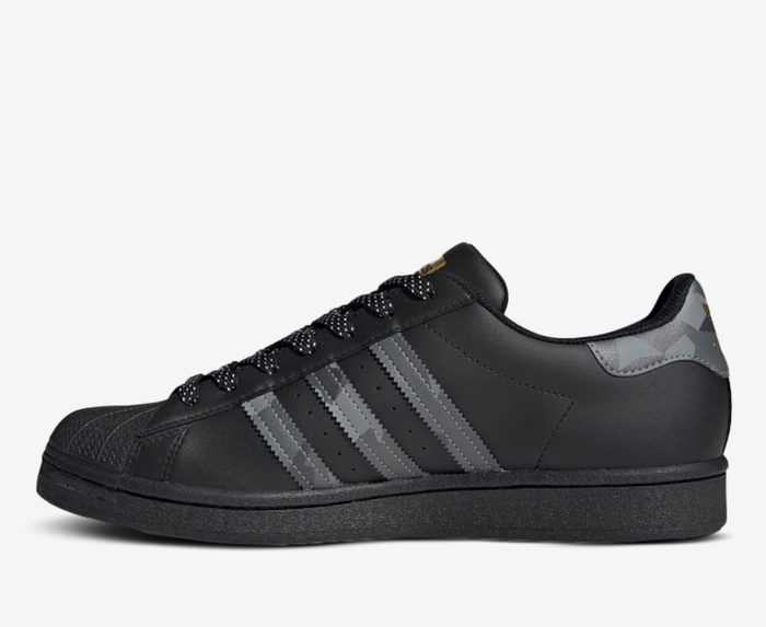 Adidas superstar black clearance camo