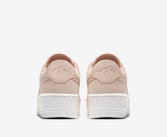 Nike airforce 1 sage low beige deals