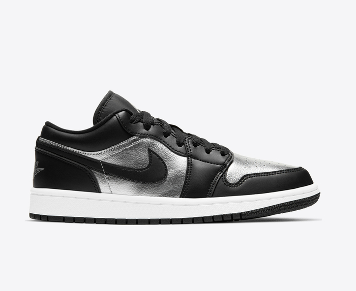 Jordan WMNS AIR JORDAN 1 LOW SE BLACK METALLIC SILVER WHITE VegNonVeg