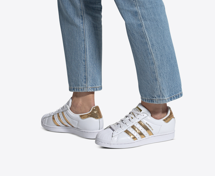 Adidas shoes white with gold best sale