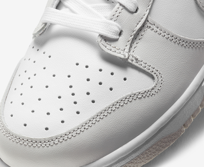 Nike - W NIKE DUNK LOW 'WHITE/PHOTON DUST/WHITE' - VegNonVeg