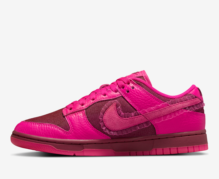 nike dunk red pink