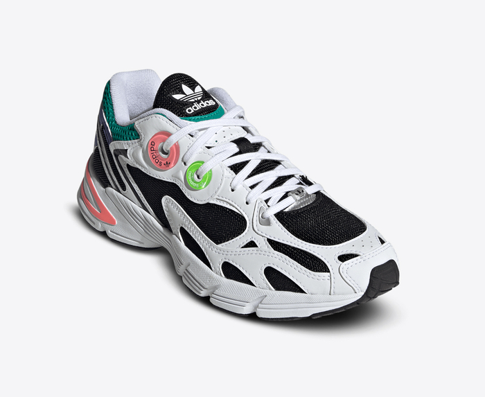 astir w adidas
