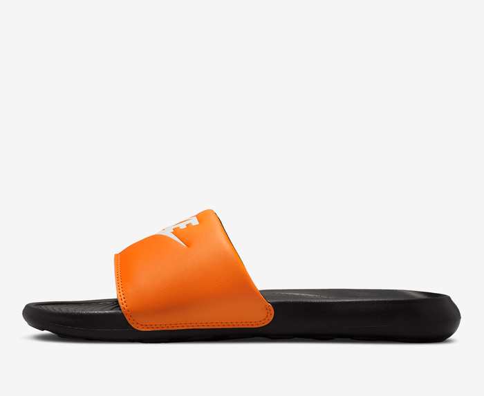 Nike benassi hotsell slides orange