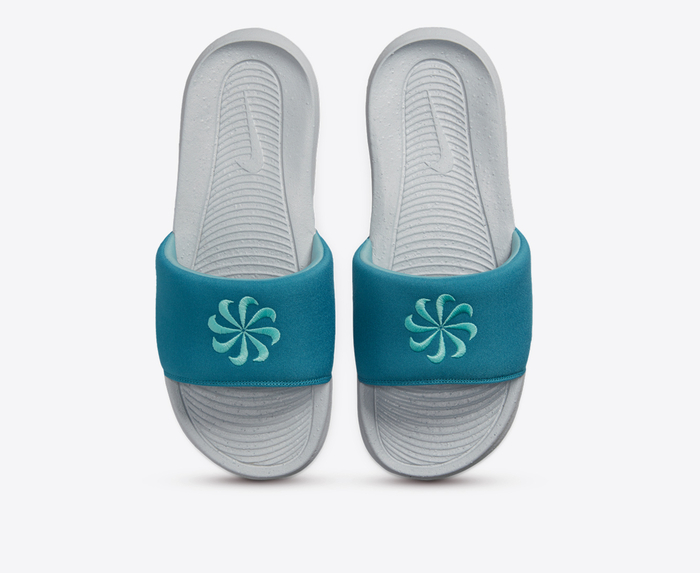 Blue slides online nike