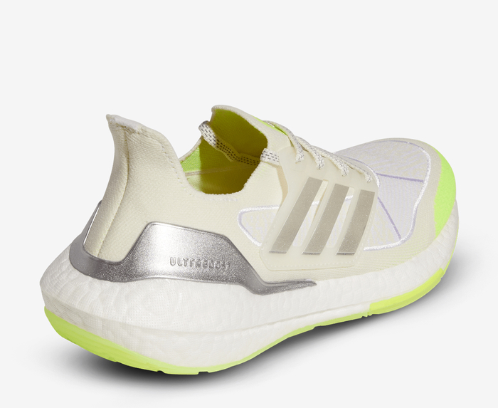 Adidas ultra 2025 boost amarillas white