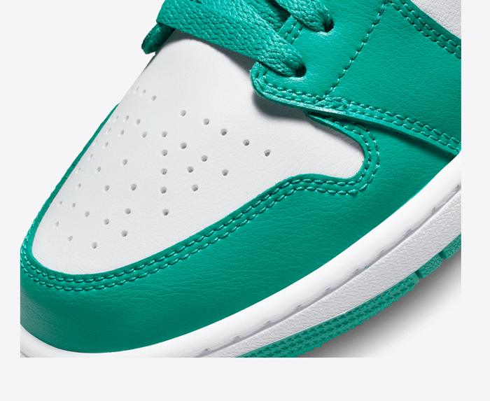 Jordan WMNS AIR JORDAN 1 LOW WHITE NEW EMERALD WHITE VegNonVeg