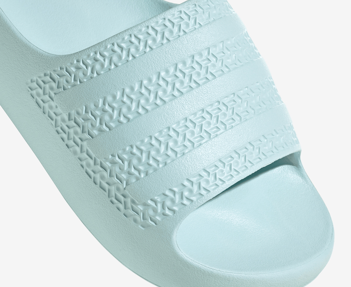 Adidas adilette deals ice mint