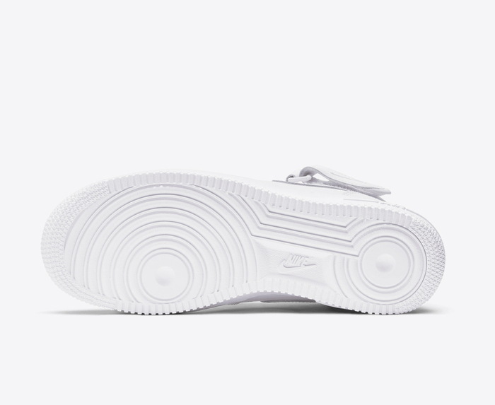 size 7.5 white air force 1