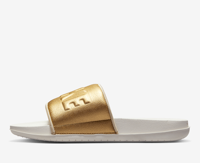 Nike OFFCOURT SLIDE SANDDRIFT METALLIC GOLD PHANTOM VegNonVeg