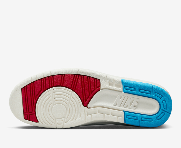 Red jordans discount with blue bottom