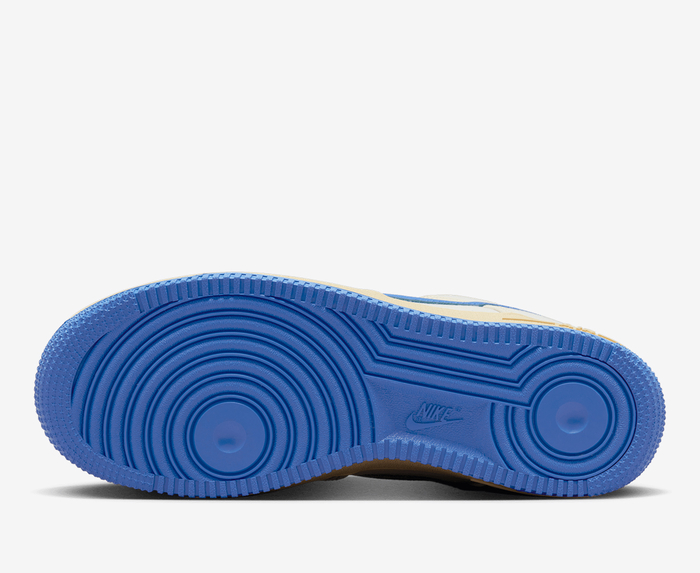 Nike air force outlet blue sole