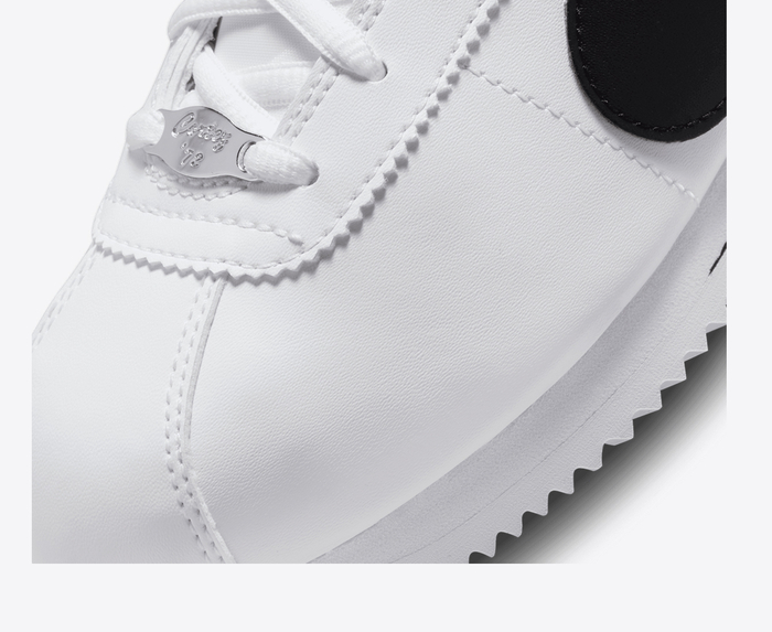 Nike CORTEZ BASIC SL GS WHITE BLACK VegNonVeg