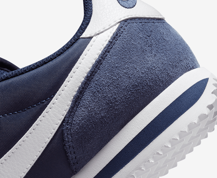 Nike cortez blue store navy