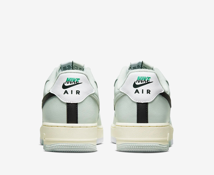 Nike Air Force 1 '07 LV8 Sneakers