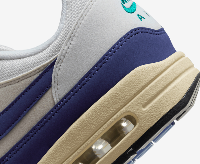 Nike AIR MAX 1 SAIL DEEP ROYAL BLUE LIGHT OREWOOD BROWN VegNonVeg