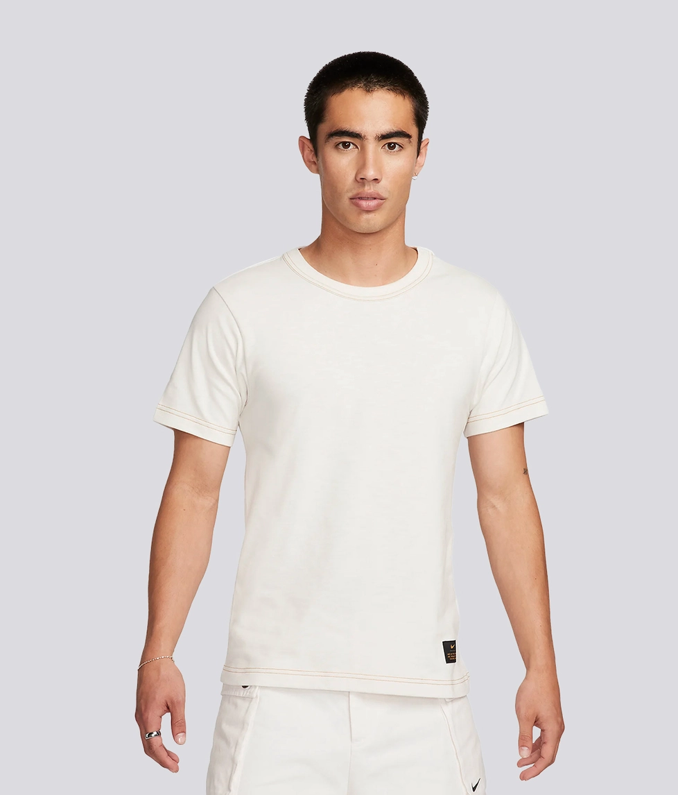☆韓国の人気☆【NIKE】☆NIKE ESSENTIAL SHORT SLEEVE TO.P☆ セール】ナイキ スポーツウェア エッセンシャル ウィメンズ