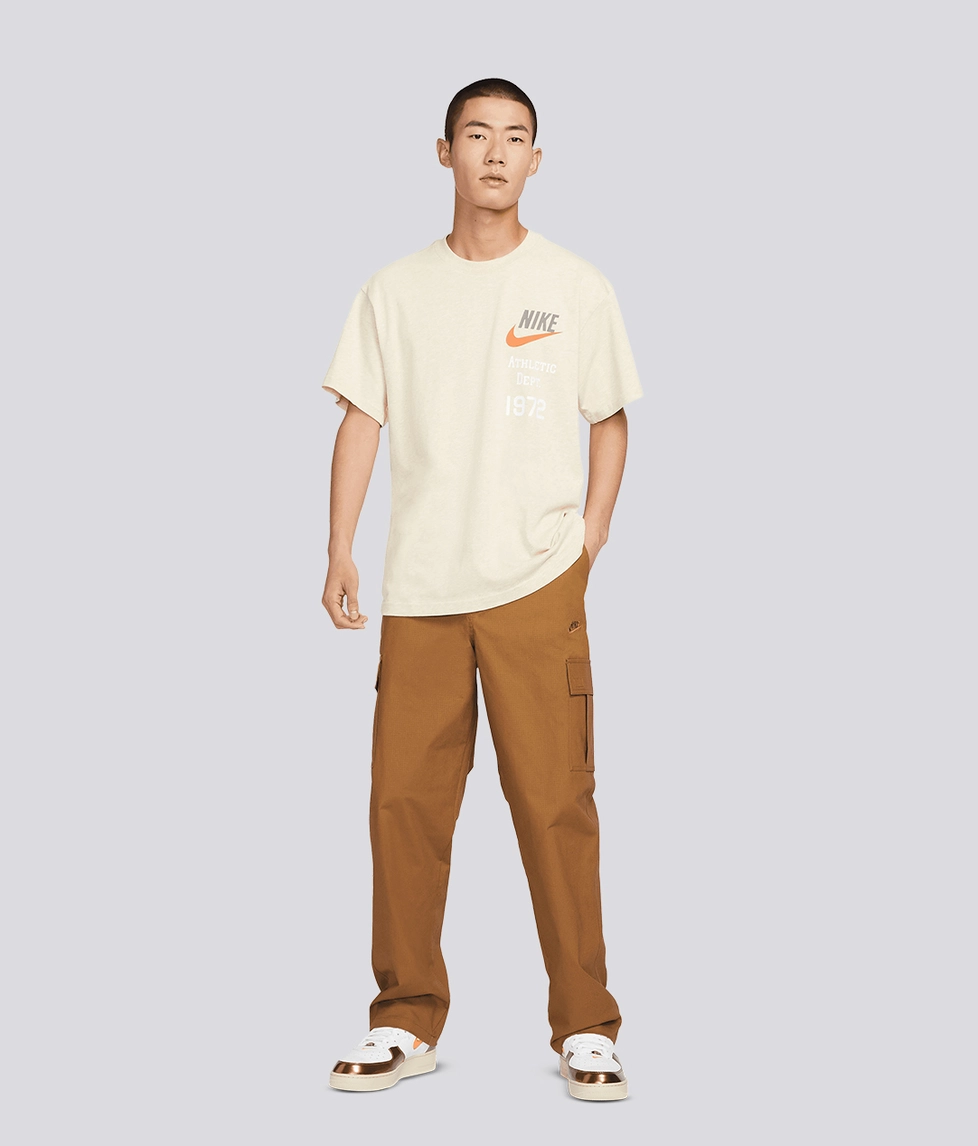 Nike - NIKE CLUB CARGO PANT LIGHT BRITISH TAN l Buy Men's