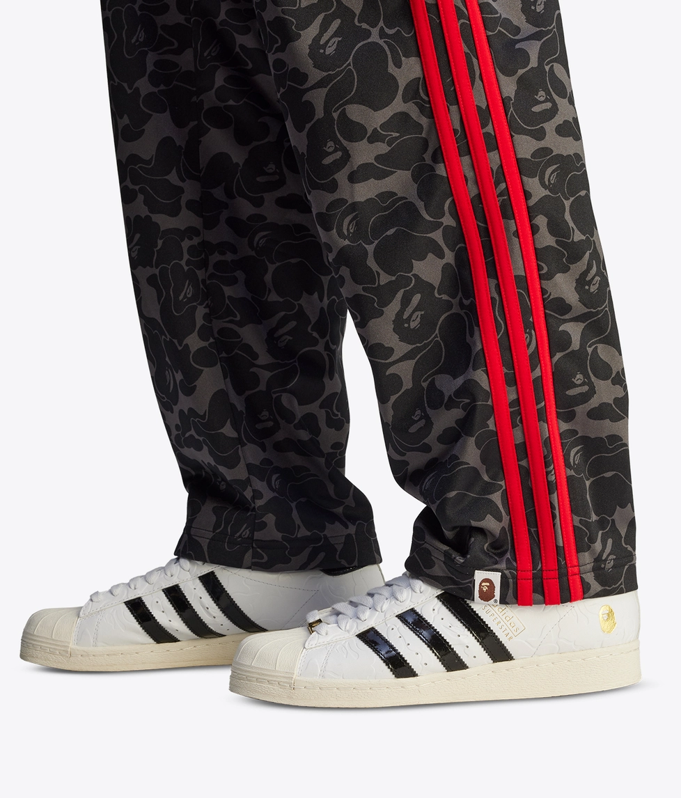 希少 BAPE ×  Firebird Track Pants M Adidas Originals - ADIDAS ORIGINALS X BAPE PRINTED TRACK PANT