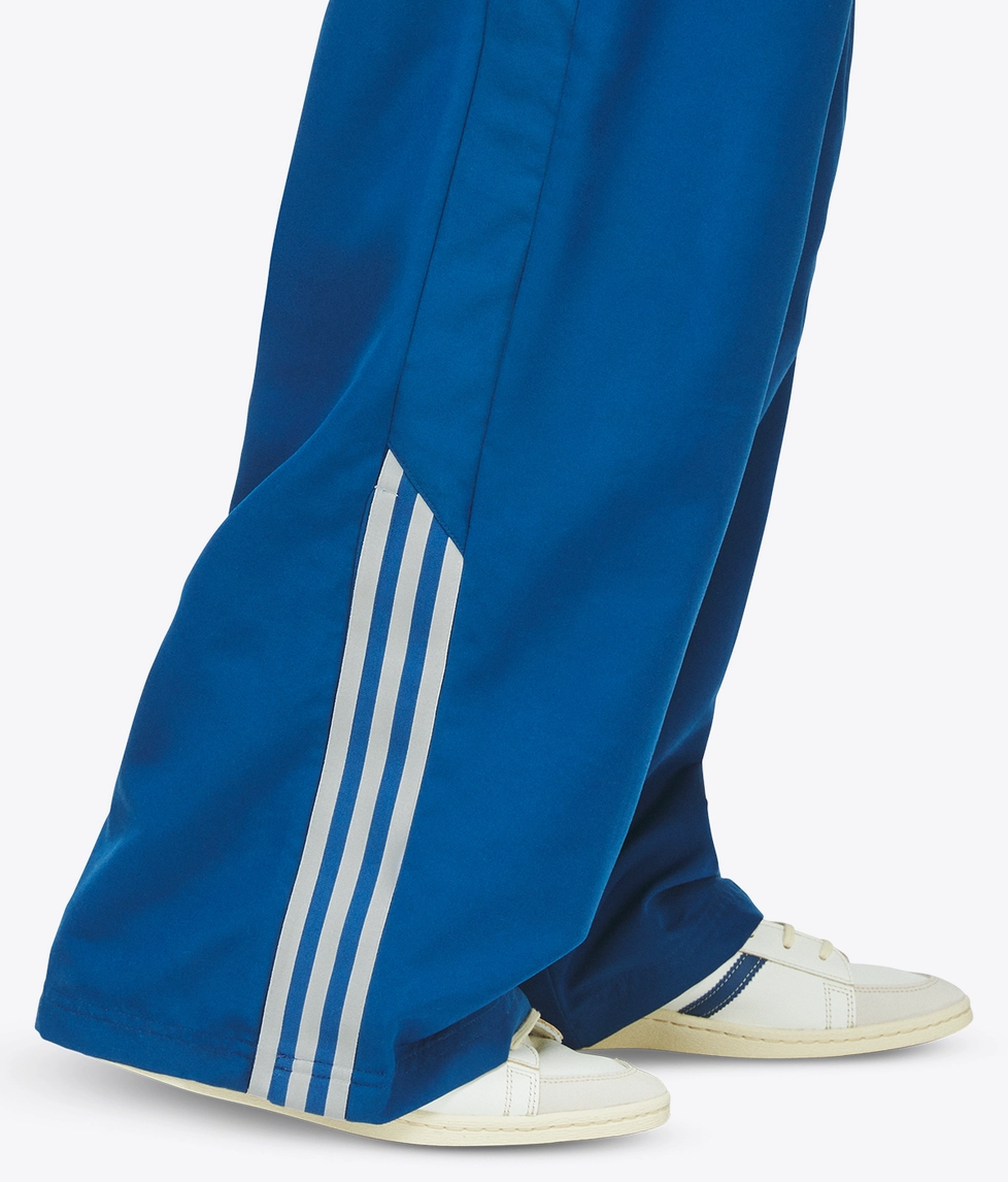 ウォーキング・ランニングウェア adidas WILLY CHAVARRIA WOVEN TRACK PANTS Pants adidas x Willy Chavarria Woven Track Pant Black/ Black